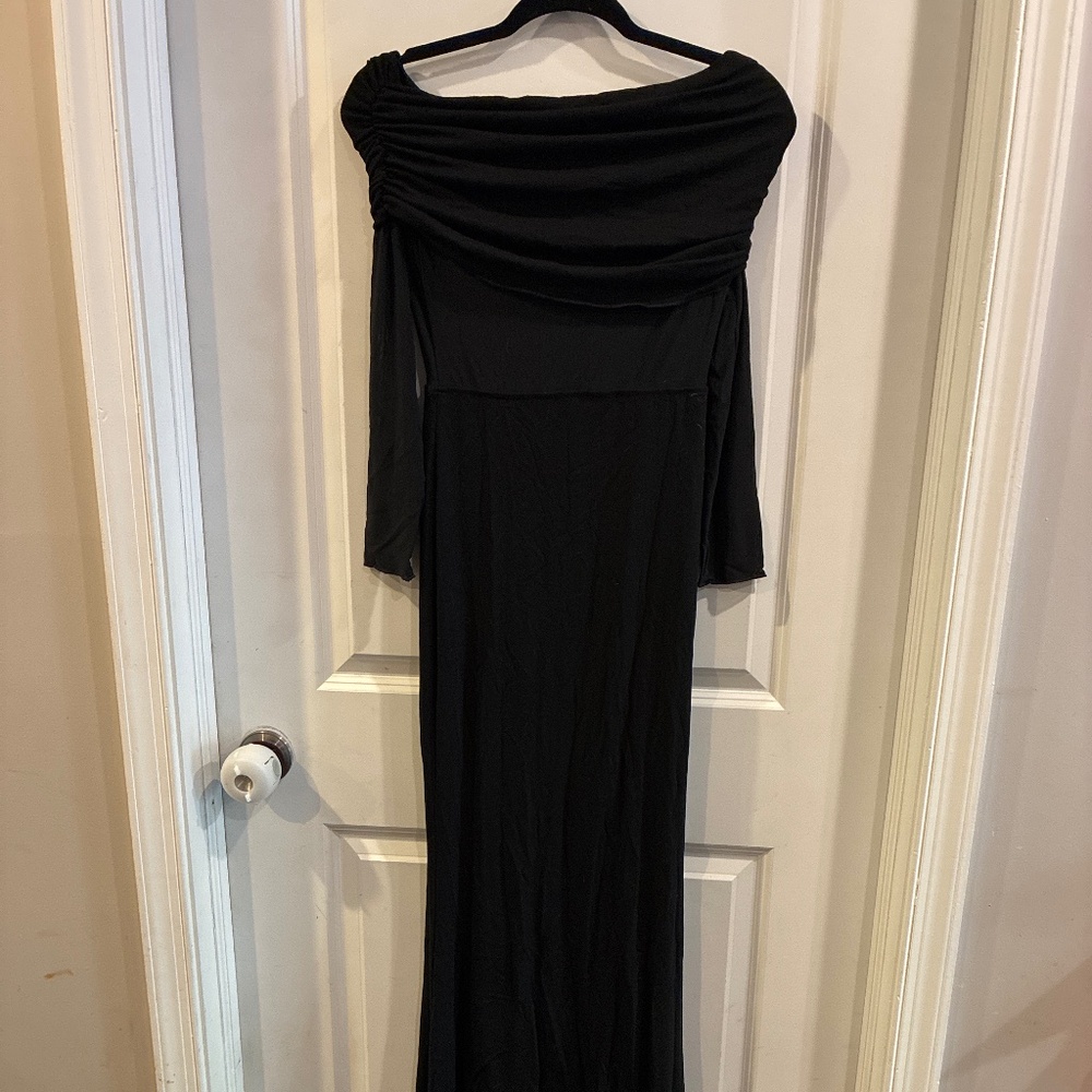 Commense long sleeve gown